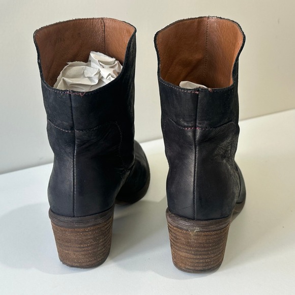 Donald J Pliner Leather Womens Ankle Boots Brown Heel Side Zip Western Style 6M - Picture 9 of 12